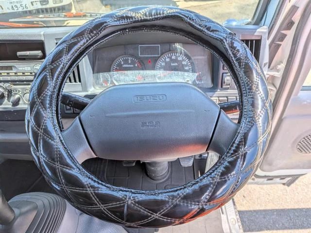 Isuzu ELF 23