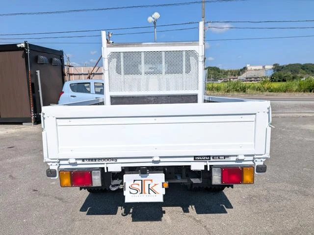 Isuzu ELF 6