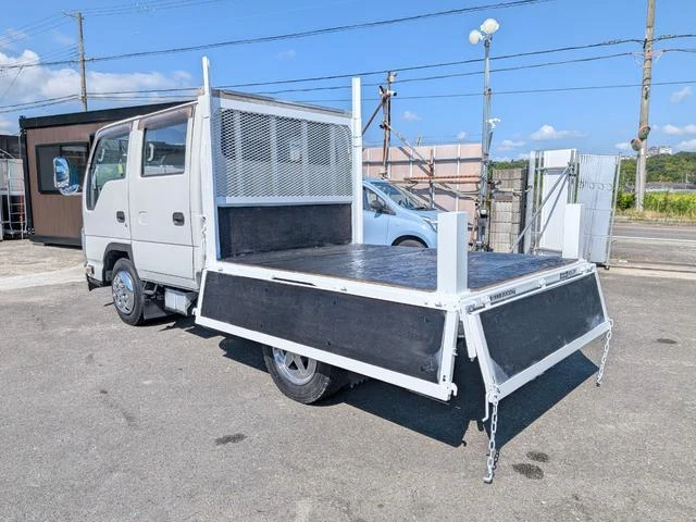 Isuzu ELF 12