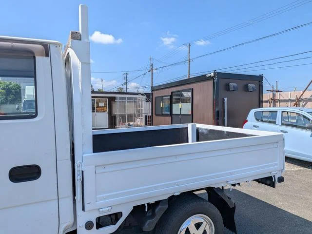 Isuzu ELF 60