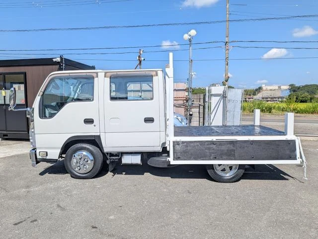 Isuzu ELF 17