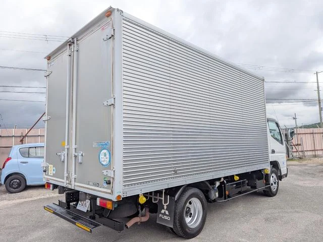 Mitsubishi Fuso CANTER 7