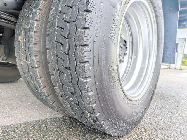 Mitsubishi Fuso CANTER 48