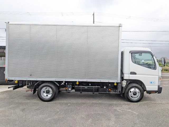 Mitsubishi Fuso CANTER 18