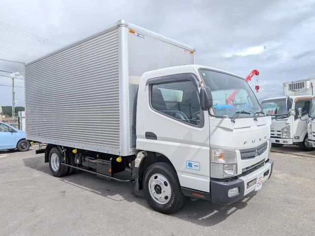Mitsubishi Fuso CANTER 2
