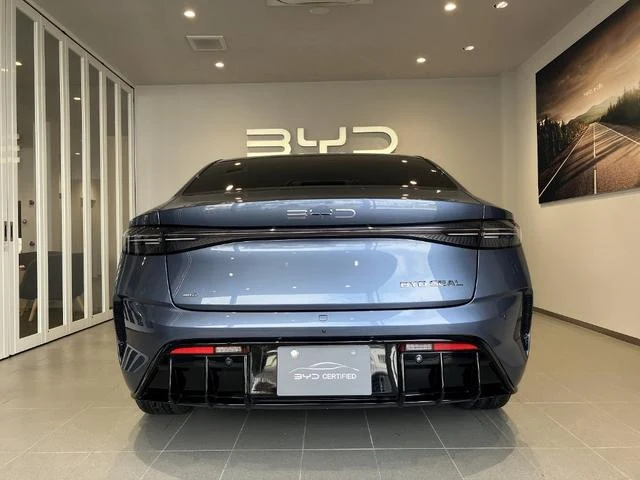 BYD SEAL 17