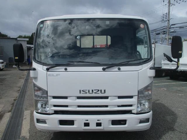 Isuzu ELF 2