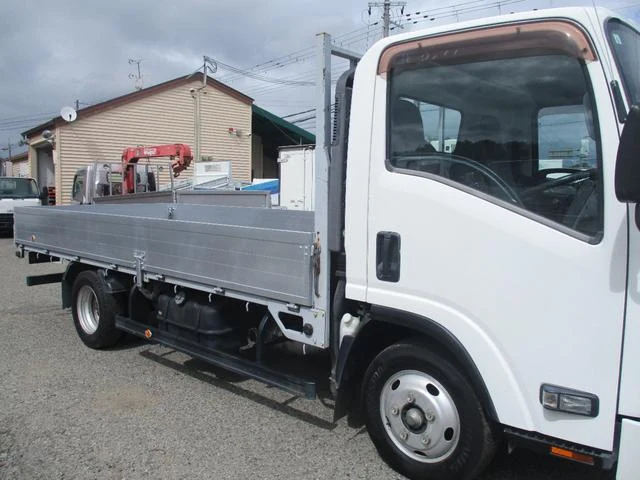 Isuzu ELF 7