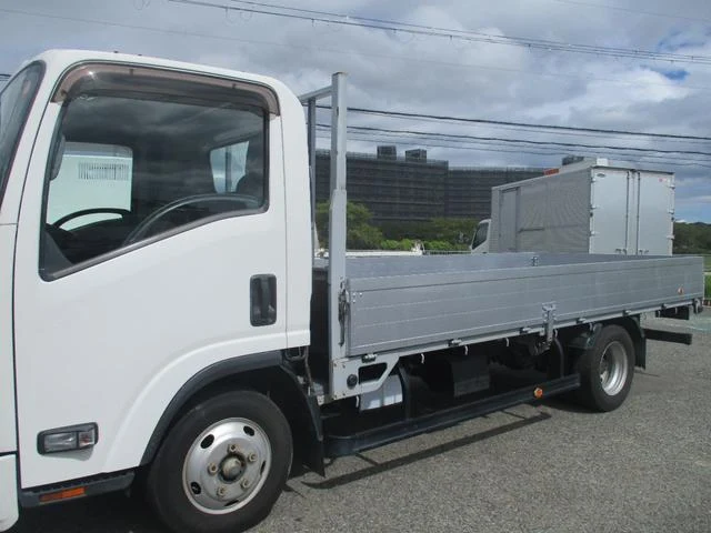 Isuzu ELF 6