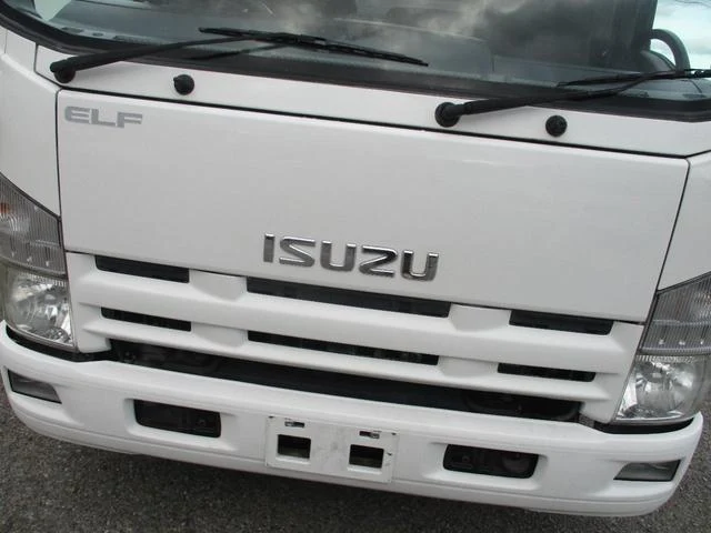 Isuzu ELF 5