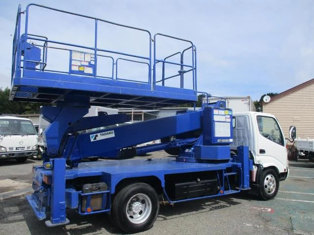 Hino DUTRO 16