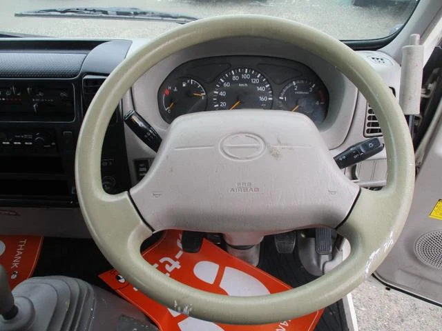 Hino DUTRO 38