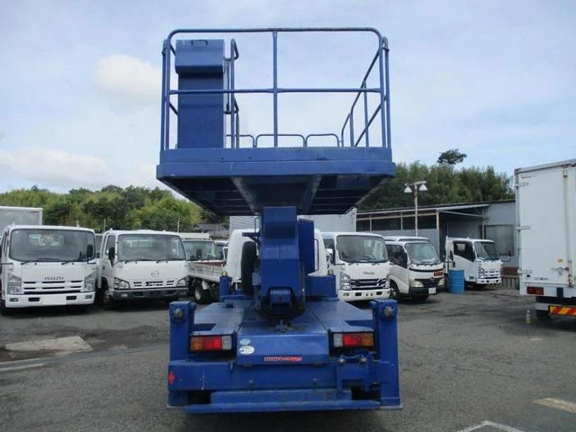 Hino DUTRO 7