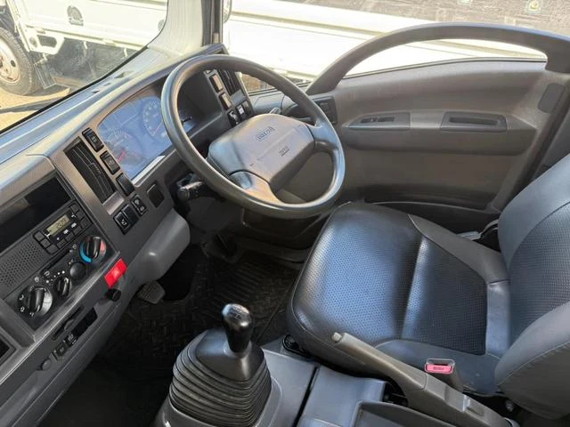 Isuzu ELF 9