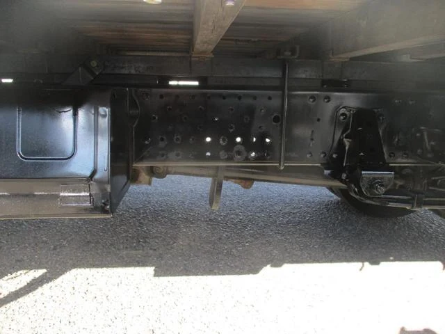 Isuzu ELF 7