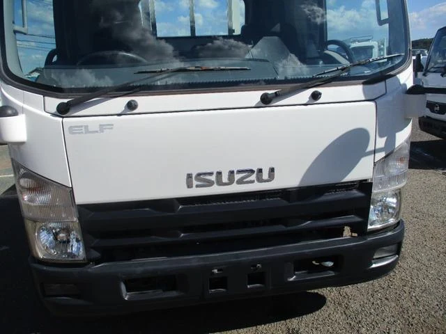 Isuzu ELF 3