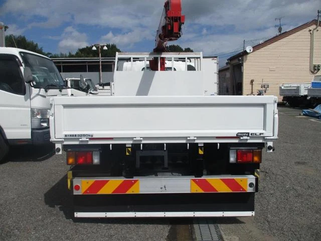 Isuzu ELF 20