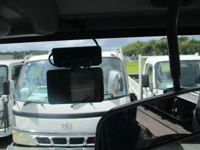 Isuzu ELF 64
