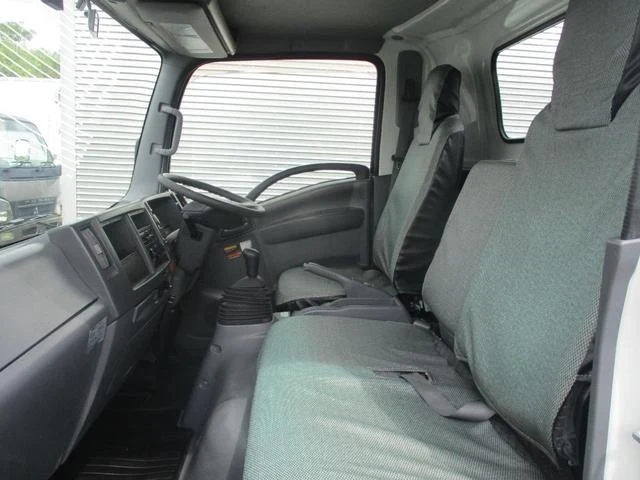 Isuzu ELF 14