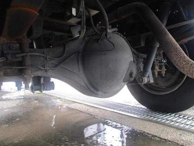 Isuzu ELF 29