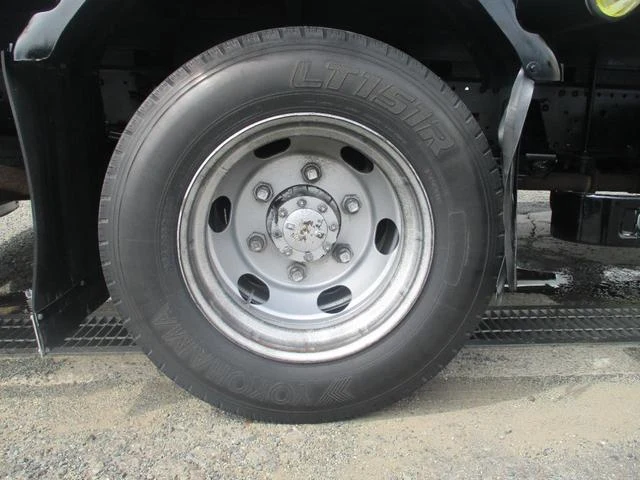 Isuzu ELF 49