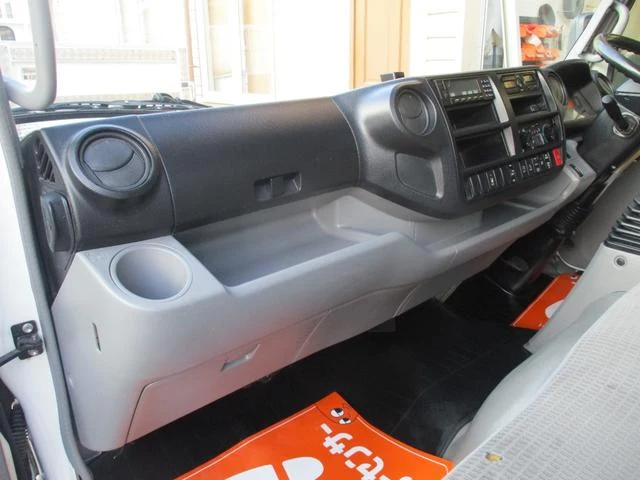 Hino DUTRO 53