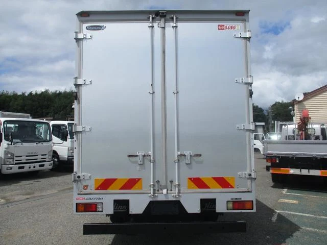 Hino DUTRO 6