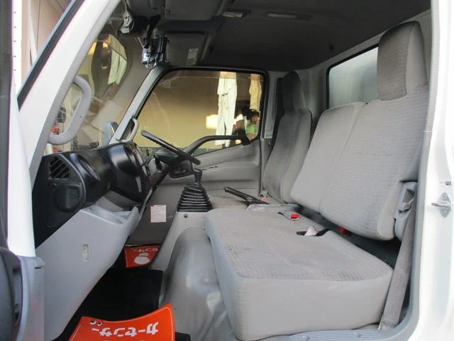 Hino DUTRO 10