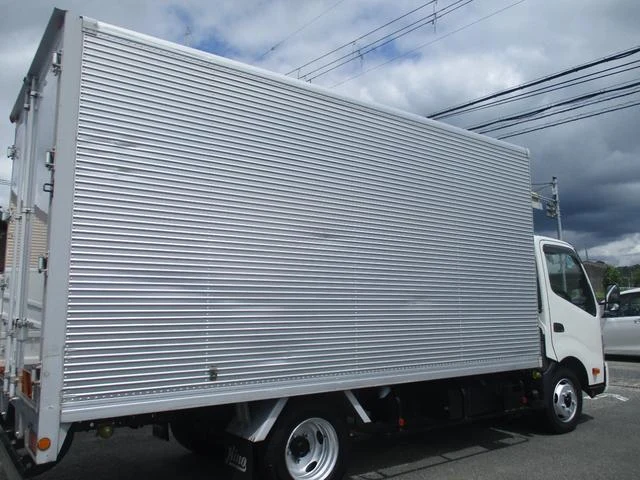 Hino DUTRO 19