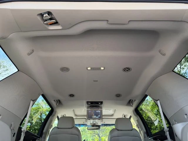 Cadillac ESCALADE 44