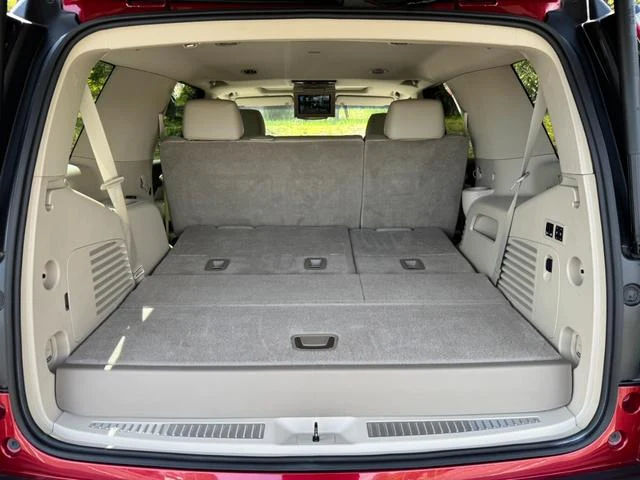 Cadillac ESCALADE 51