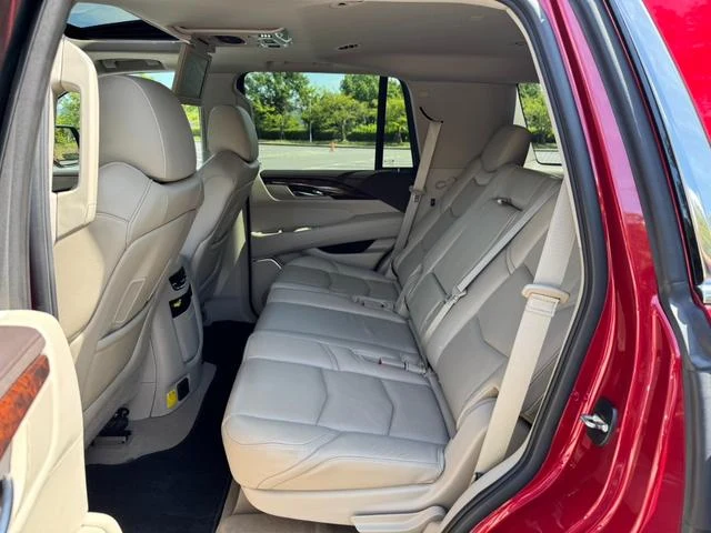 Cadillac ESCALADE 50