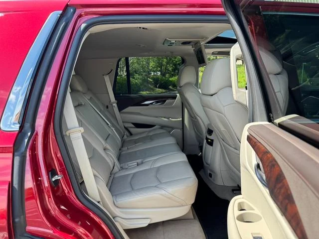 Cadillac ESCALADE 49