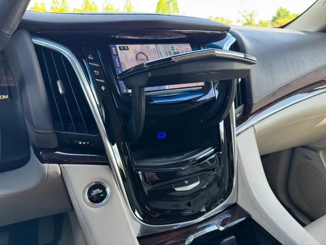 Cadillac ESCALADE 32