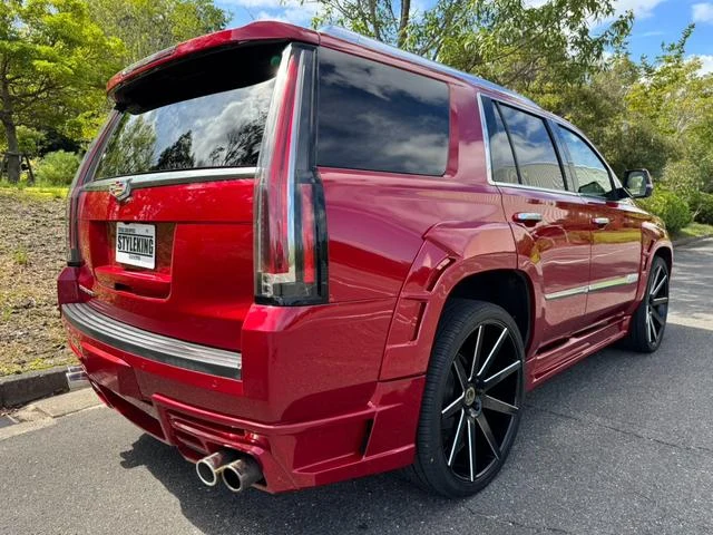 Cadillac ESCALADE 9