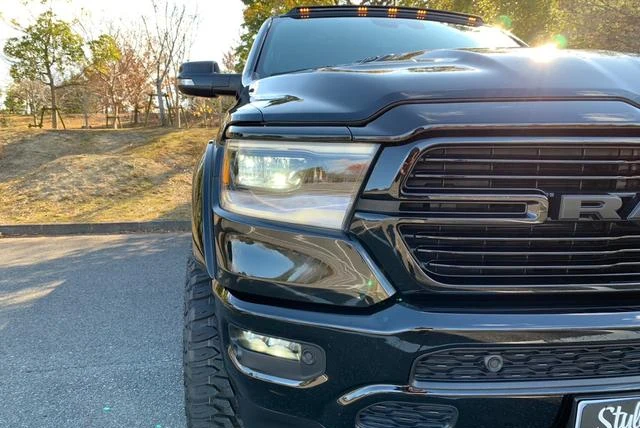 Dodge RAM 17