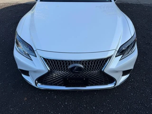 Lexus LS 17