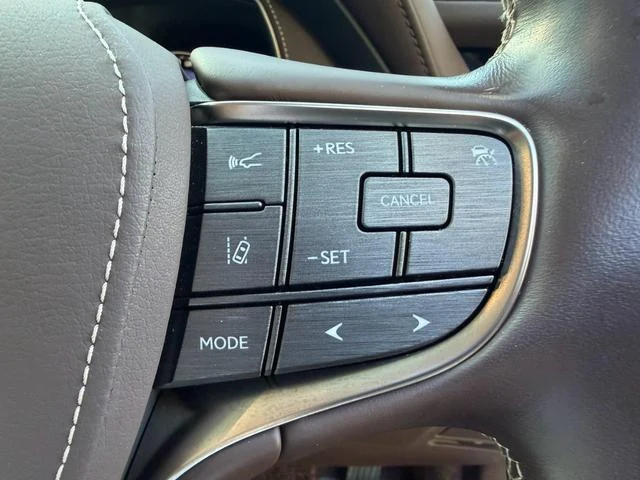 Lexus LS 38
