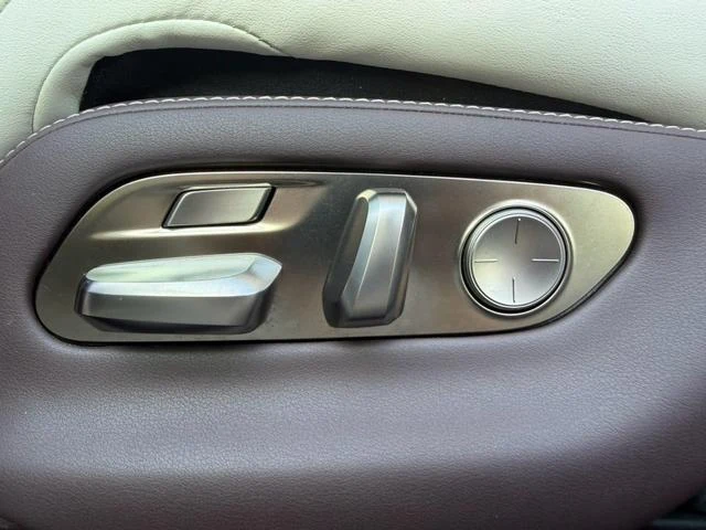 Lexus LS 74