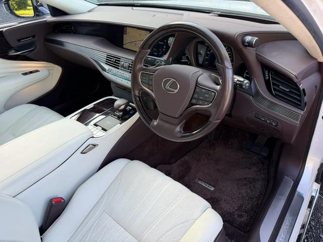 Lexus LS 36