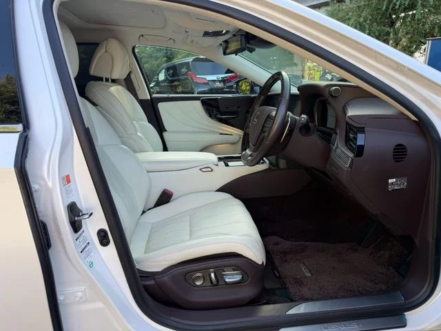 Lexus LS 31