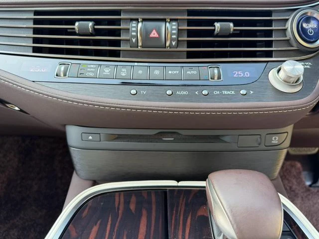 Lexus LS 48