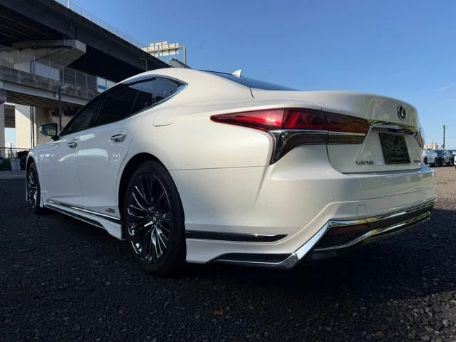 Lexus LS 26