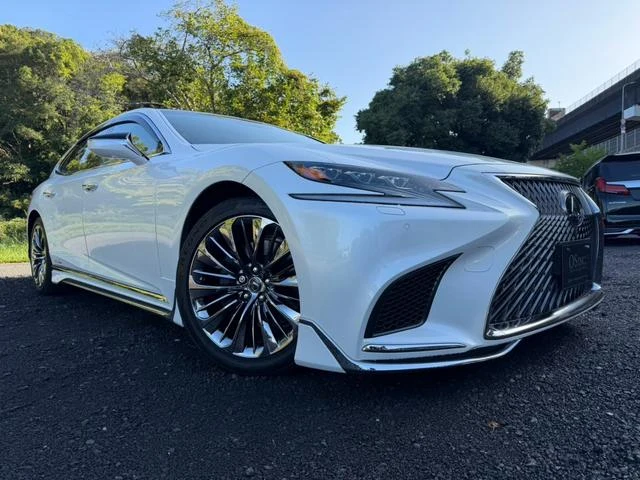 Lexus LS 13