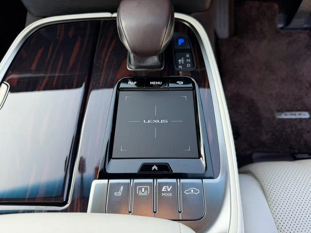 Lexus LS 47