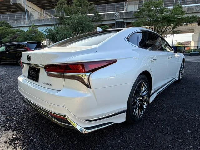 Lexus LS 21