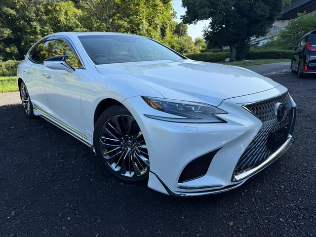 Lexus LS 12