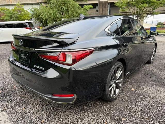 Lexus ES 22