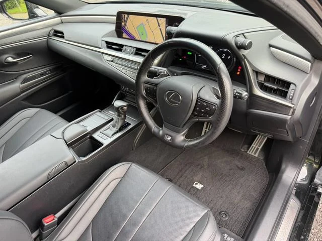 Lexus ES 39