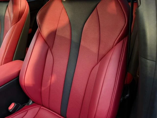 Lexus UX 68